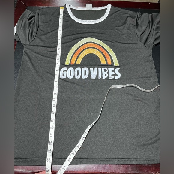 Good Vibes tshirt - Picture 8 of 9
